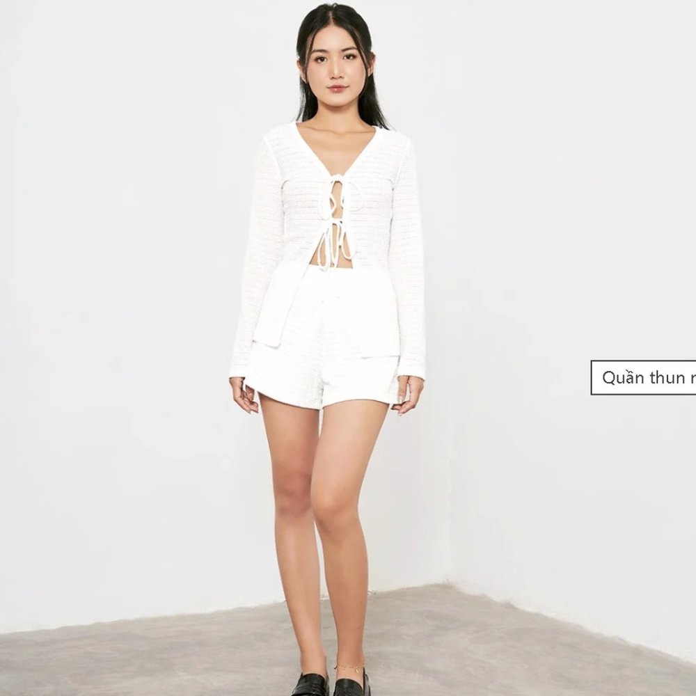 Dottie White Cotton Short Q0294